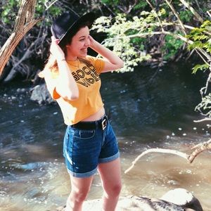 Meet your Posher, Jillian